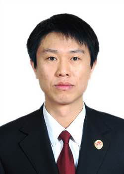 大连易斌