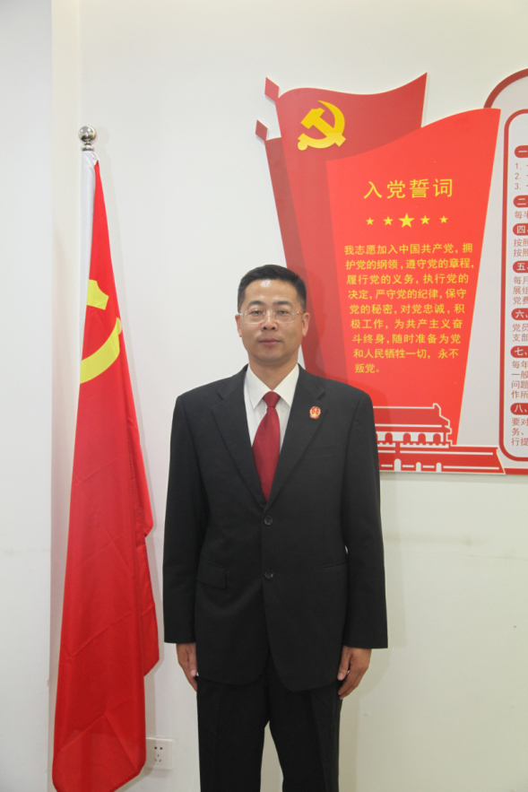 黄鹏飞_编辑_旋转_编辑