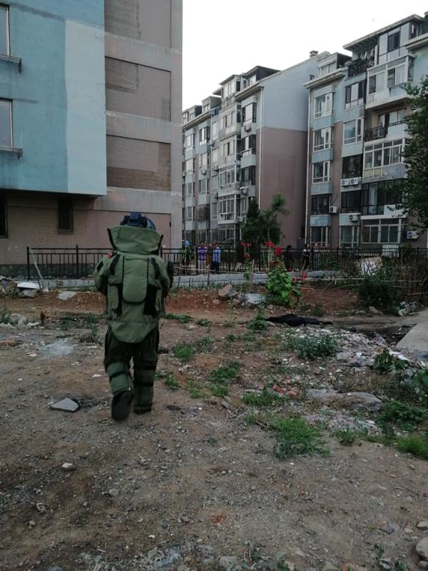 走向排爆现场
