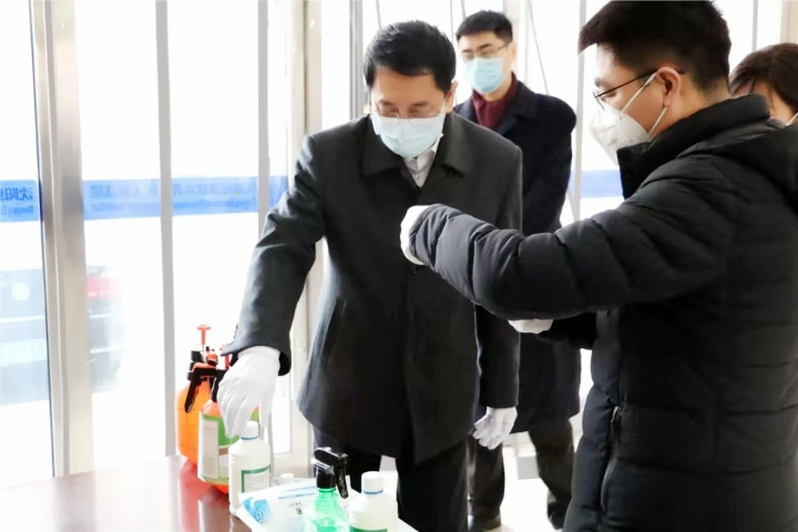 段文龙实地察看基层法院工作区域疫情防控情况