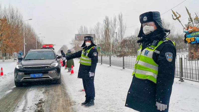风雪中，他们无惧
