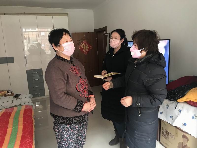 深入居民家中进行地毯式摸排、登记