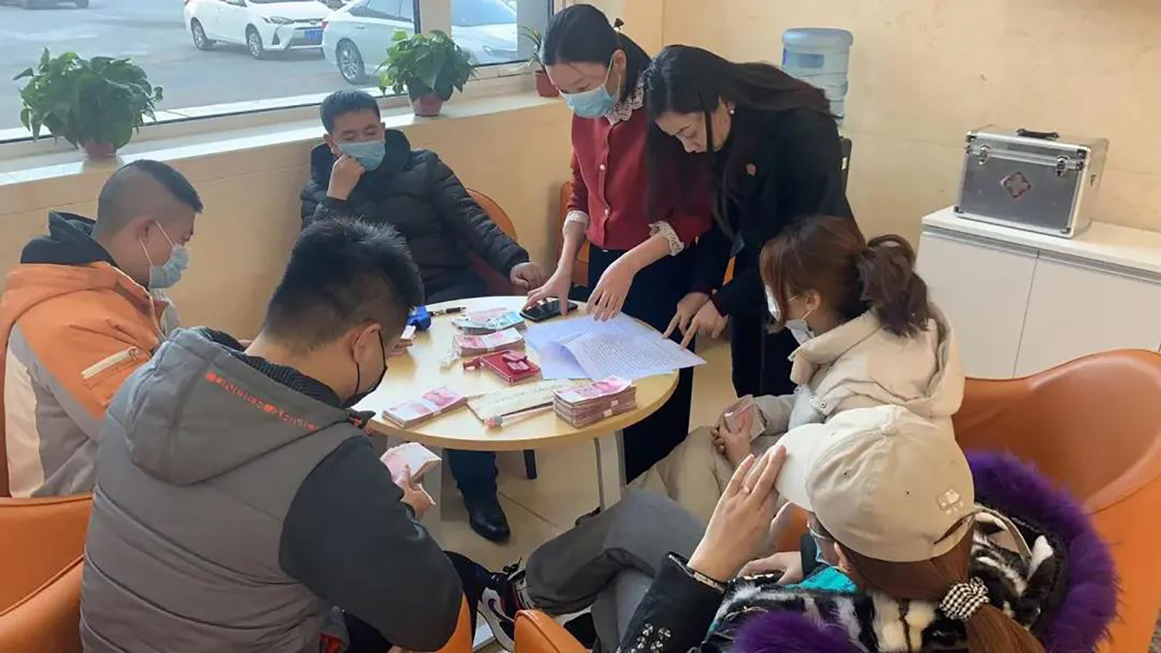 劳动者拿到应得的劳动报酬