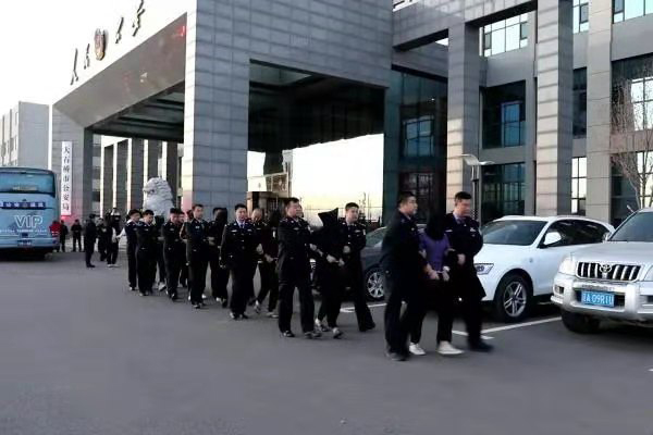 大石桥市公安局刑侦大队01