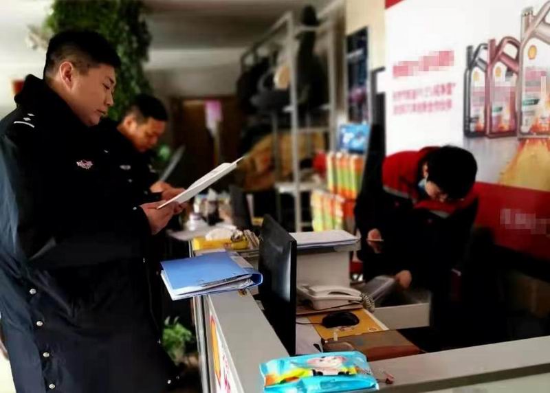 节日虽过劲不松 全面开展大排查