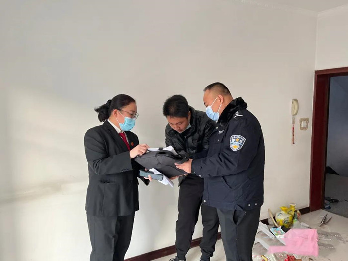 执行法官将该房屋交付申请执行人
