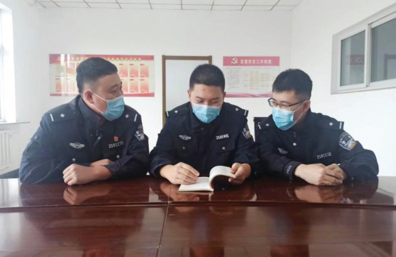 北镇监狱对青年民警进行培训。副本