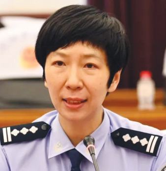 赵莹