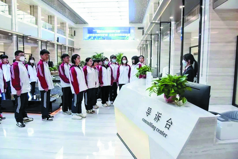 沈阳市第五十一中学50余名学生走进沈阳知识产权法庭