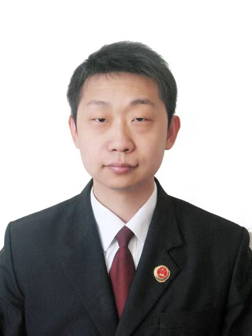 沈阳市沈河区人民检察院第一检察部副主任、二级检察官 张泓祥 
