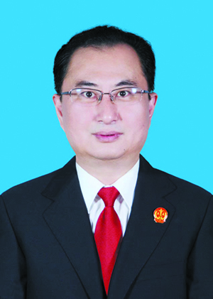 葫芦岛市中级人民法院党组书记、院长于德江