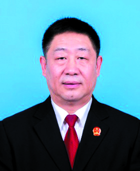 辽河中级人民法院党组书记、院长 张凤田