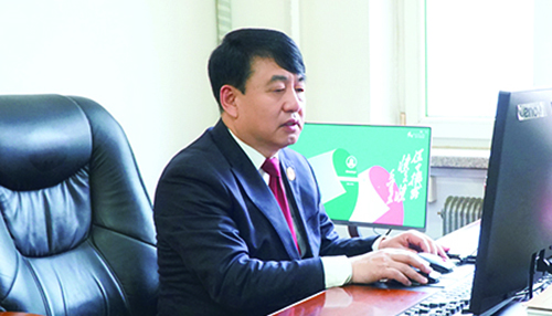 陈庆新