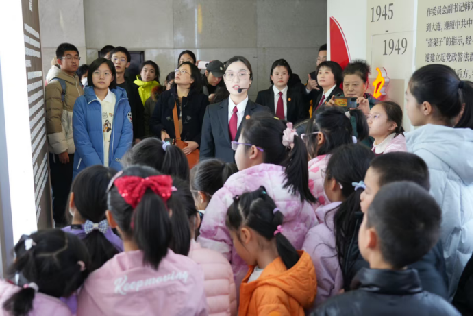 法治春风润少年——大连政法系统开展中小学生安全教育活动(1)(1)154