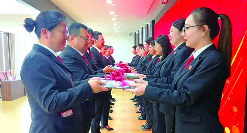 “青蓝工程”师徒结对仪式