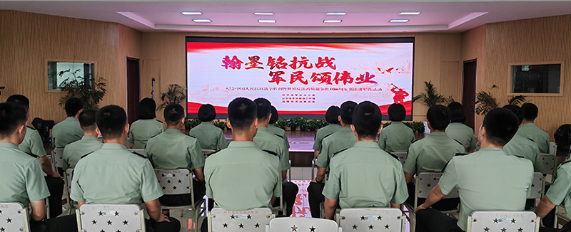 辽宁省餐饮烹饪行业协会到辽宁省军区直属队开展“翰墨铭抗战 军民颂伟业”书法进军营活动
