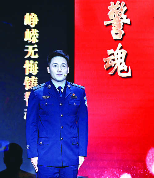 动情讲述 赵敬东 摄