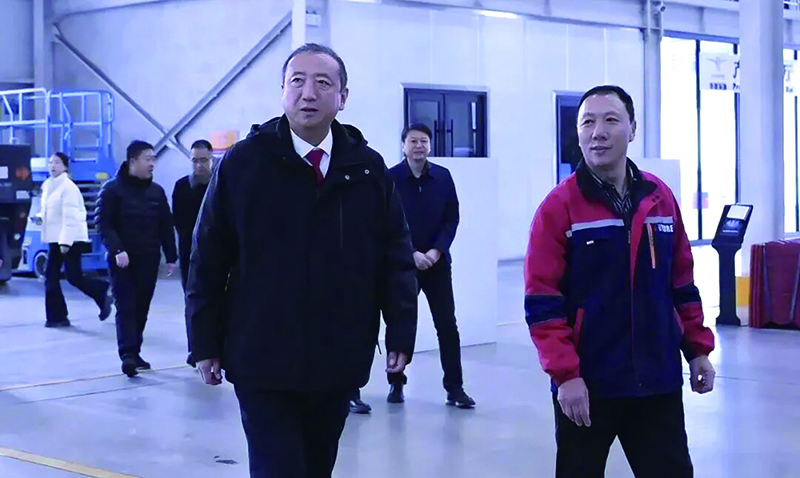 孙浩到某石油装备（辽宁）有限公司调研（受访单位供图）